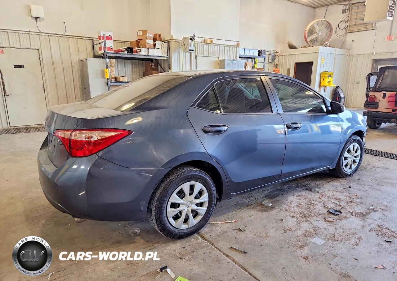2019 Toyota Corolla L VIN:5YFBURHE9KP902060 - 3