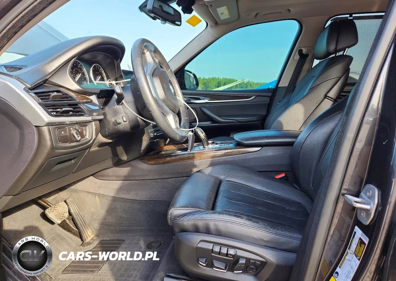 2016 BMW X5 XDRIVE50I VIN:5UXKR6C53G0J81130 - 7