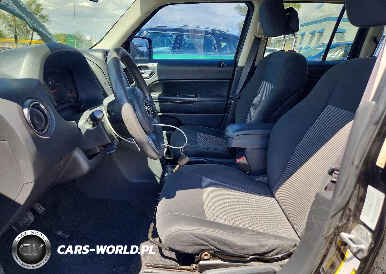 2011 Jeep Patriot Sport VIN:1J4NT1GAXBD178134 - 7