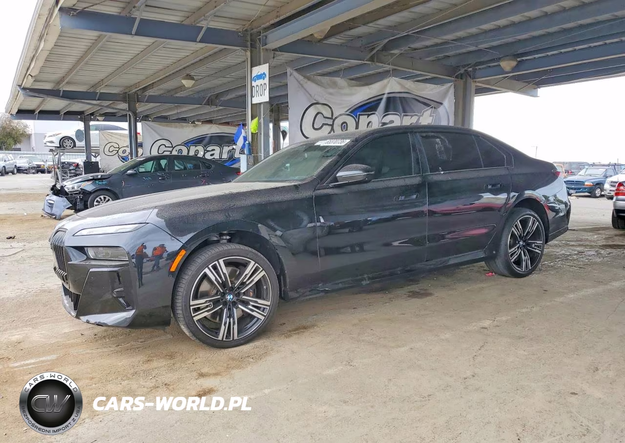 2024 BMW 760 Xi – zdjęcie 1 z 12