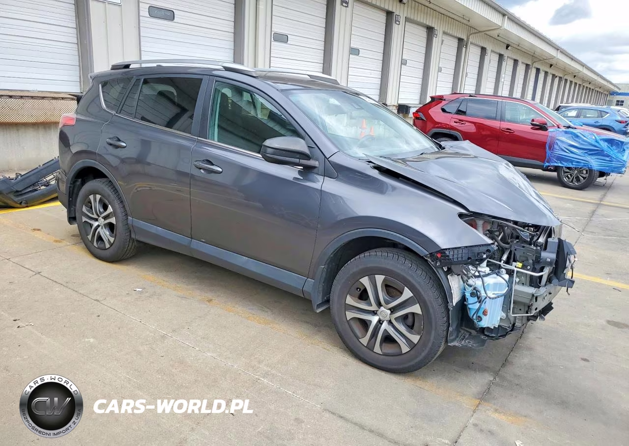 2018 Toyota Rav4 Le VIN:2T3ZFREV3JW509592 - 4