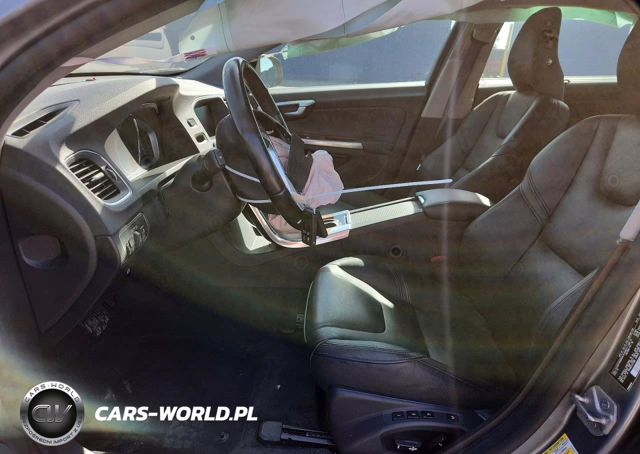 2016 Volvo S60 Platinum VIN:LYV402FM3GB099479 - 7