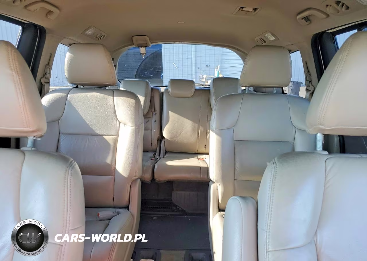 2017 Honda Odyssey VIN:5FNRL5H32HB018166 - 10