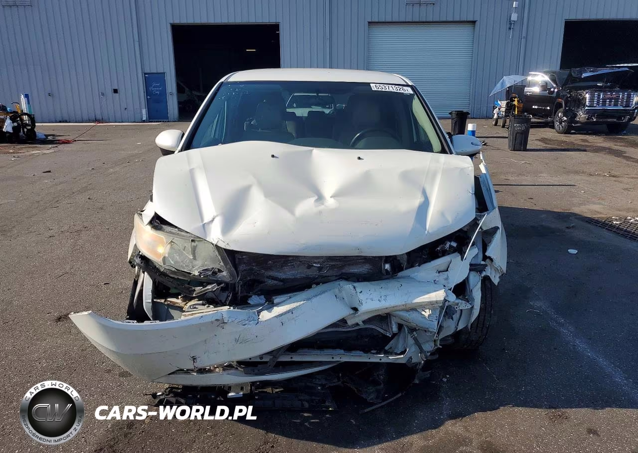 2017 Honda Odyssey VIN:5FNRL5H32HB018166 - 5