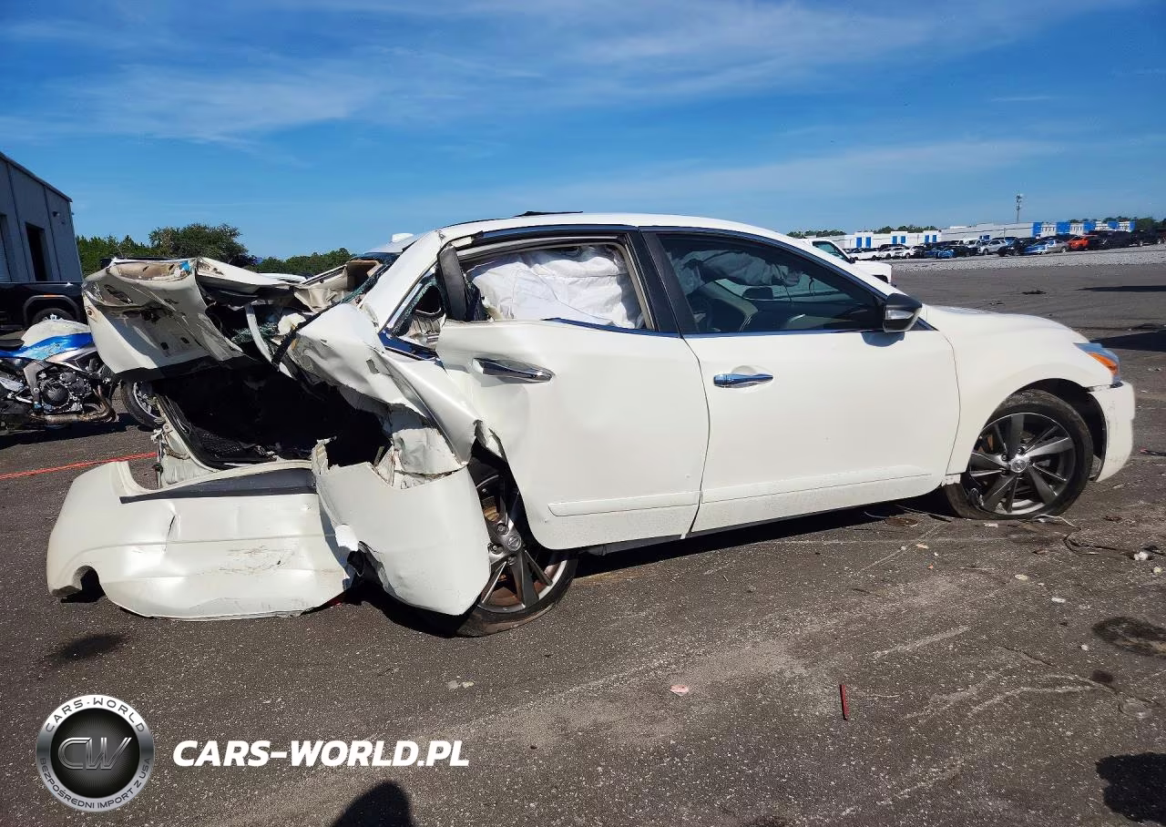 2013 Nissan Altima 2.5 VIN:1N4AL3AP9DN542303 - 3
