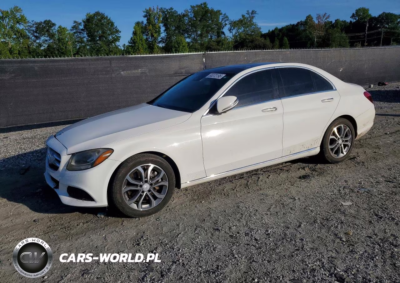 2016 Mercedes-Benz C 300 – zdjęcie 1 z 12