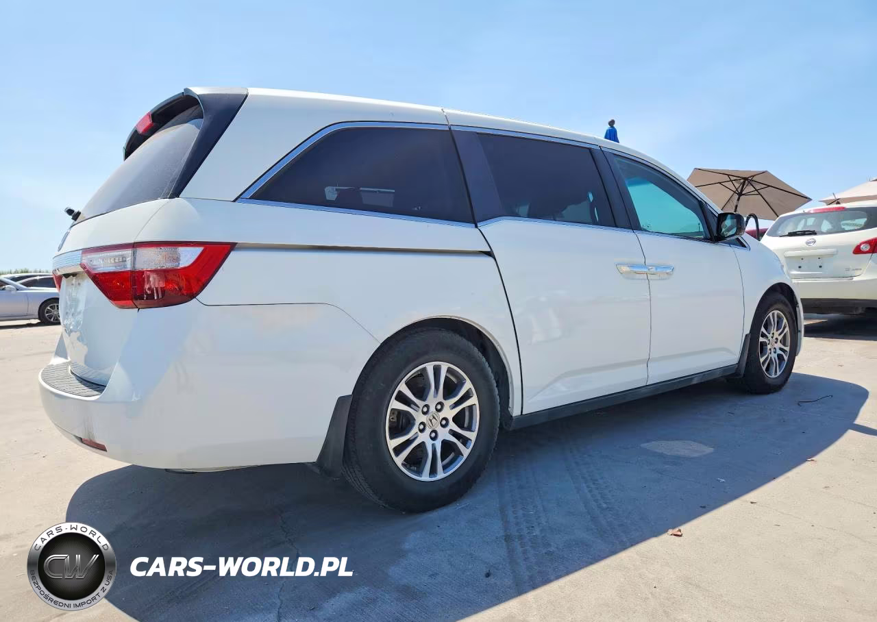 2011 Honda Odyssey Exl VIN:5FNRL5H66BB076685 - 3