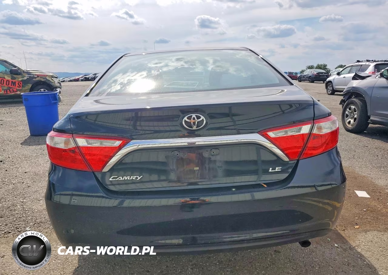2017 Toyota Camry Le VIN:4T1BF1FK5HU385108 - 6