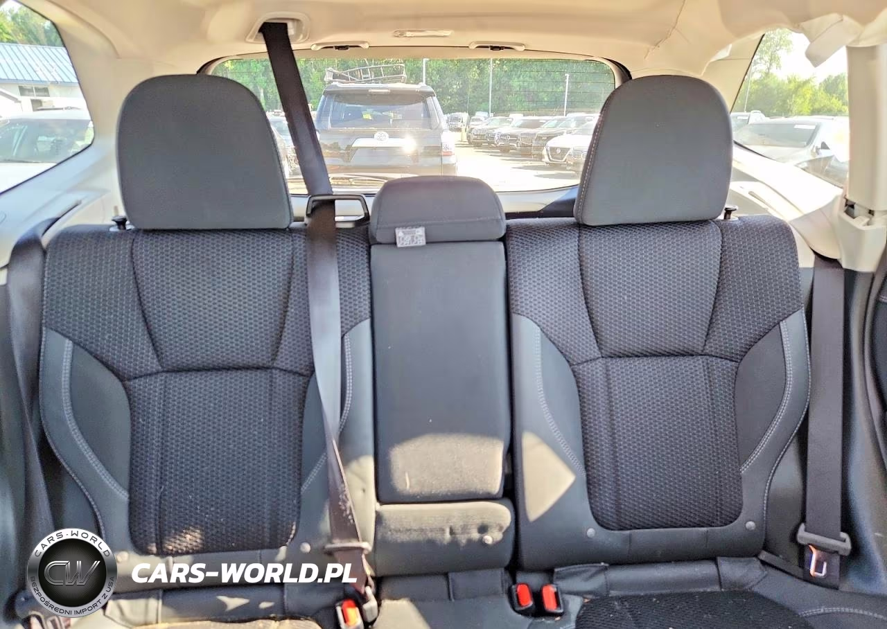 2024 Subaru Forester Premium VIN:JF2SKADC0RH497483 - 10