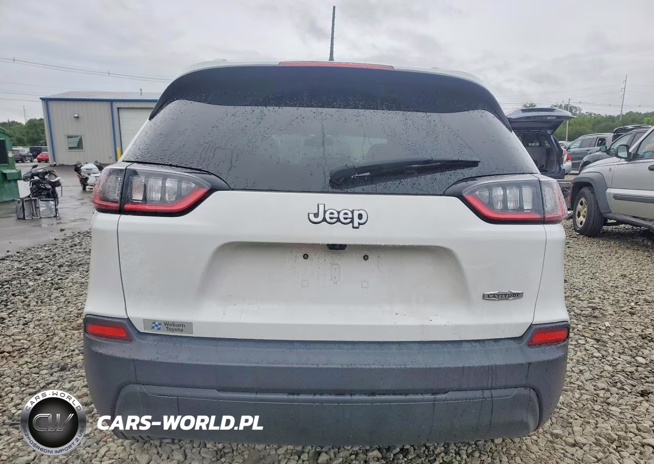 2019 Jeep Cherokee Latitude VIN:1C4PJLCBXKD454682 - 6