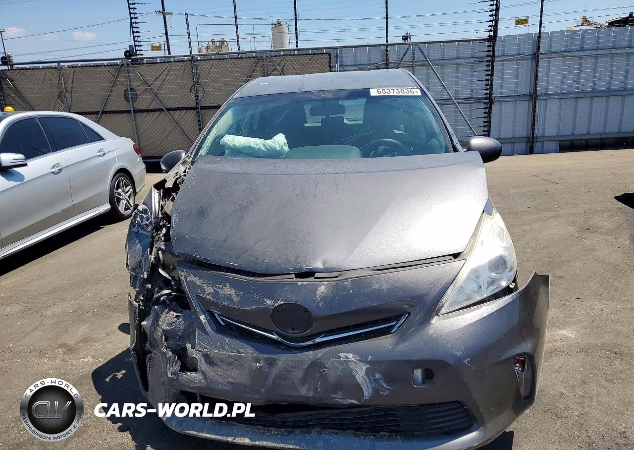 2012 Toyota Prius V Two VIN:JTDZN3EU7C3057904 - 5