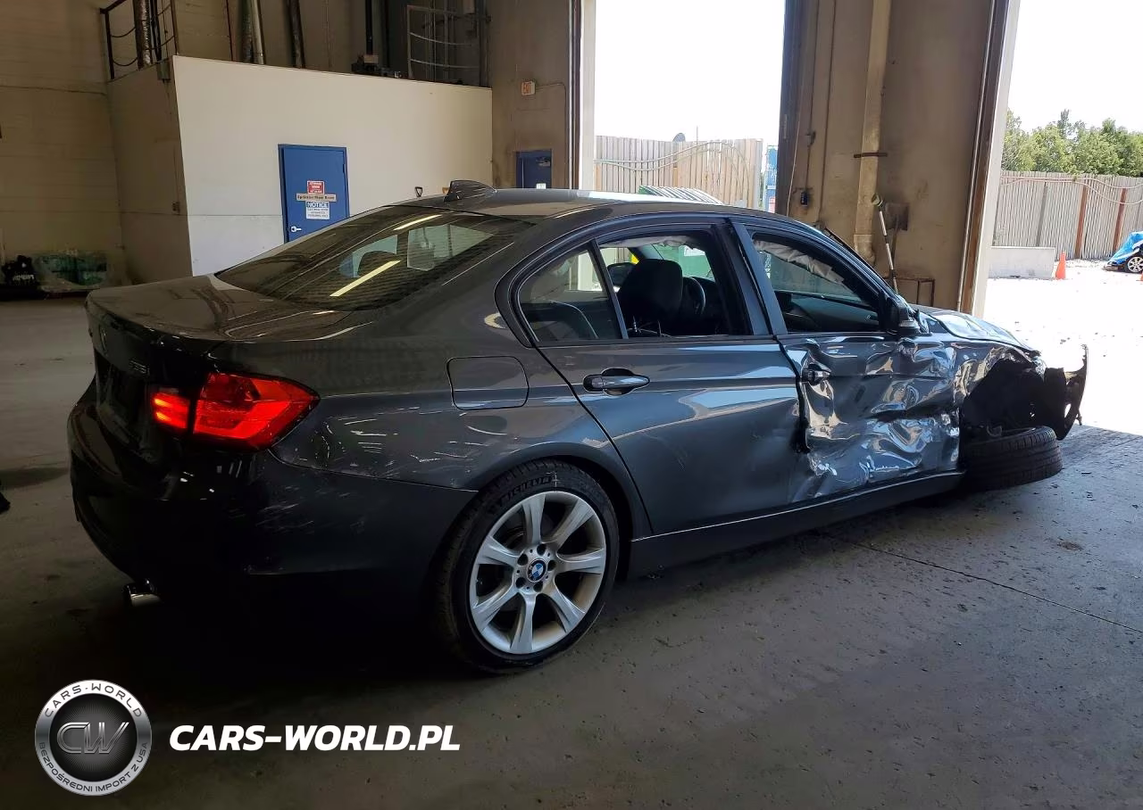 2013 BMW 335 Xi VIN:WBA3B9C57DJ437395 - 3