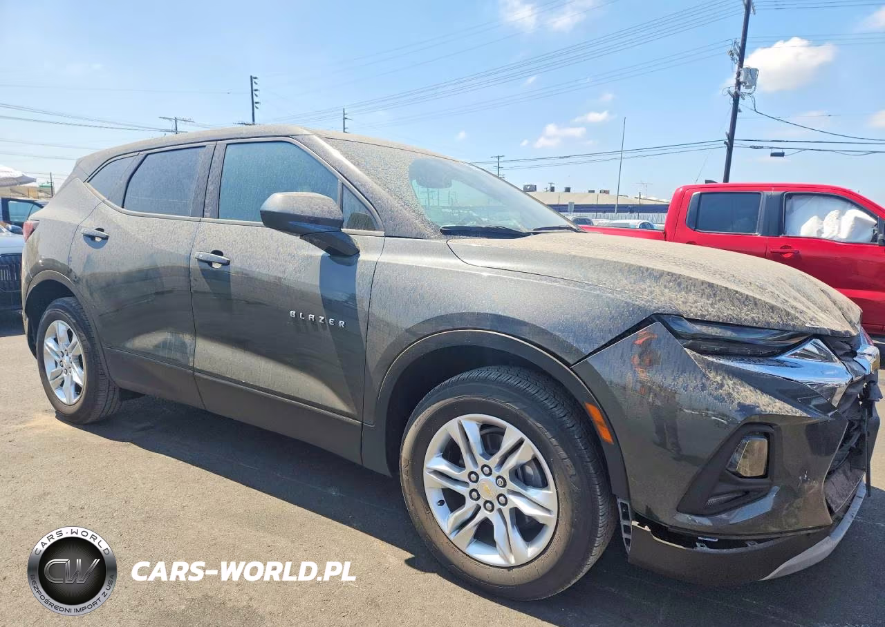 2019 Chevrolet Blazer 1Lt VIN:3GNKBBRA9KS682423 - 4