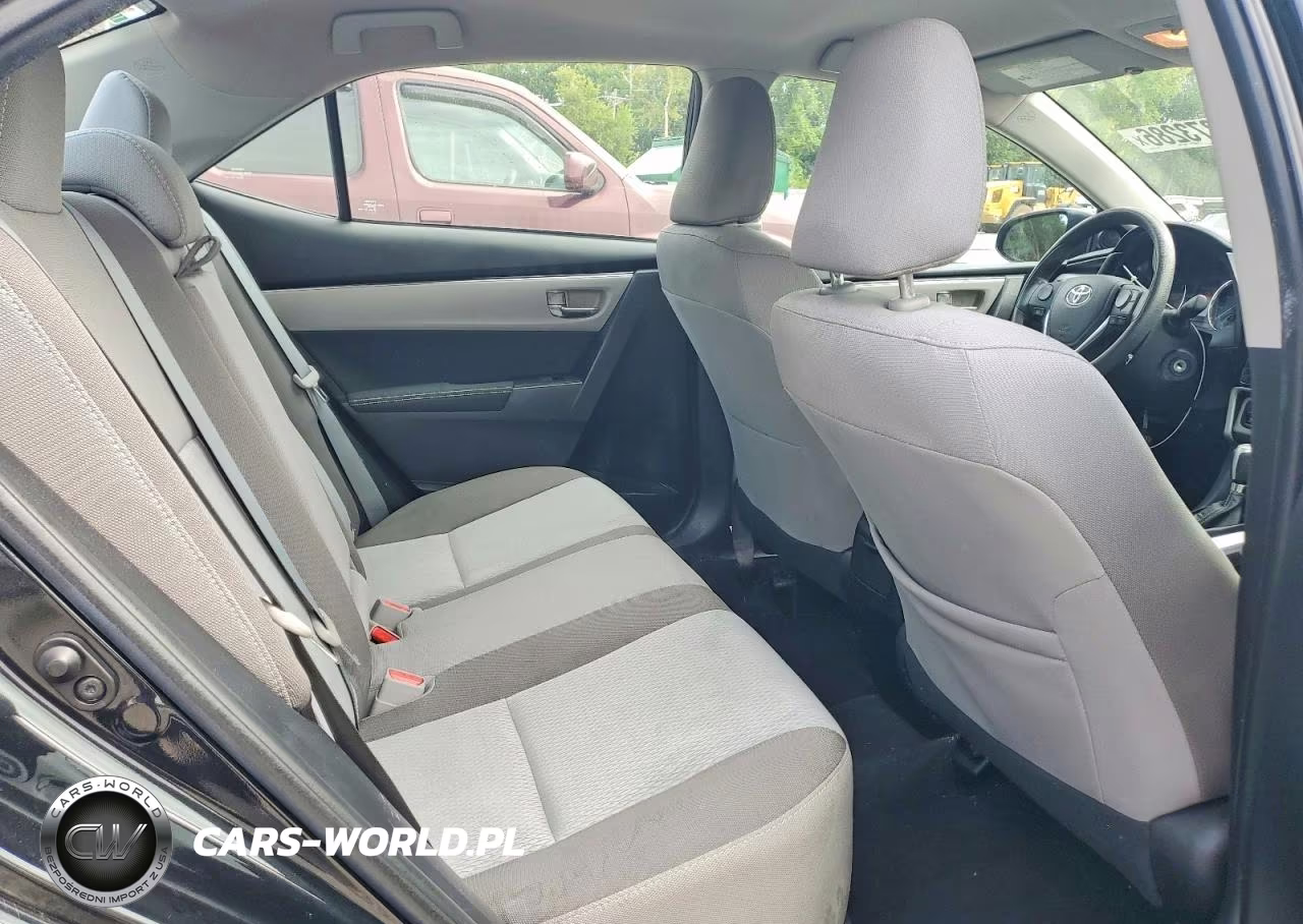 2017 Toyota Corolla Le VIN:2T1BURHEXHC875086 - 10