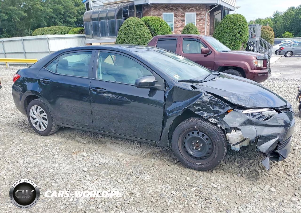 2017 Toyota Corolla Le VIN:2T1BURHEXHC875086 - 4