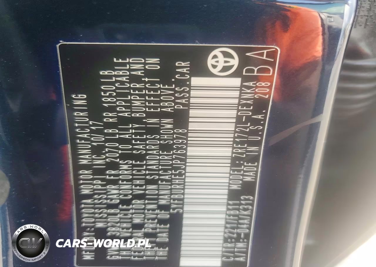 2018 Toyota Corolla Le VIN:5YFBURHE5JP763978 - 12