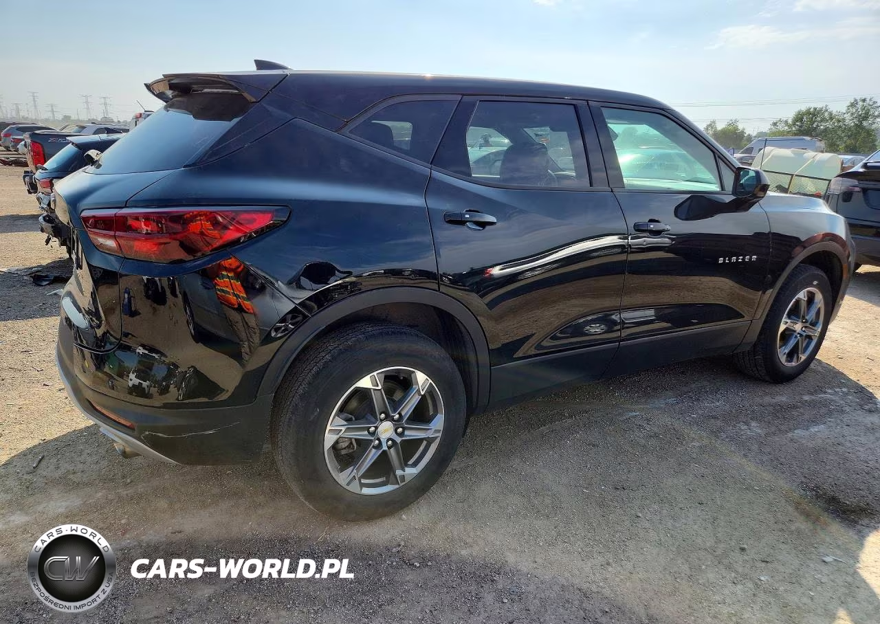 2024 Chevrolet Blazer 2Lt VIN:3GNKBHR48RS168649 - 3