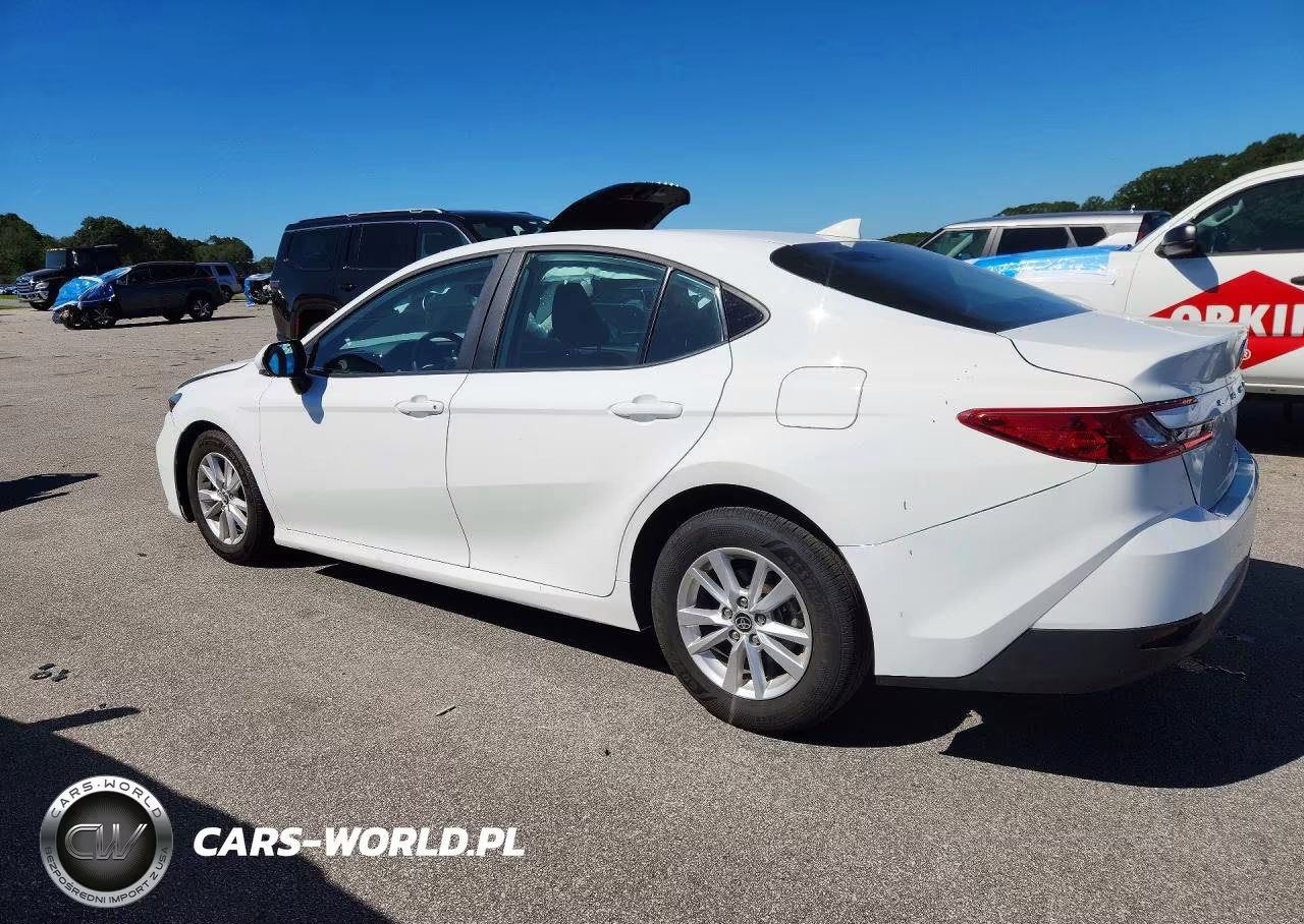 2025 Toyota Camry Le VIN:4T1DAACK6SU093311 - 2