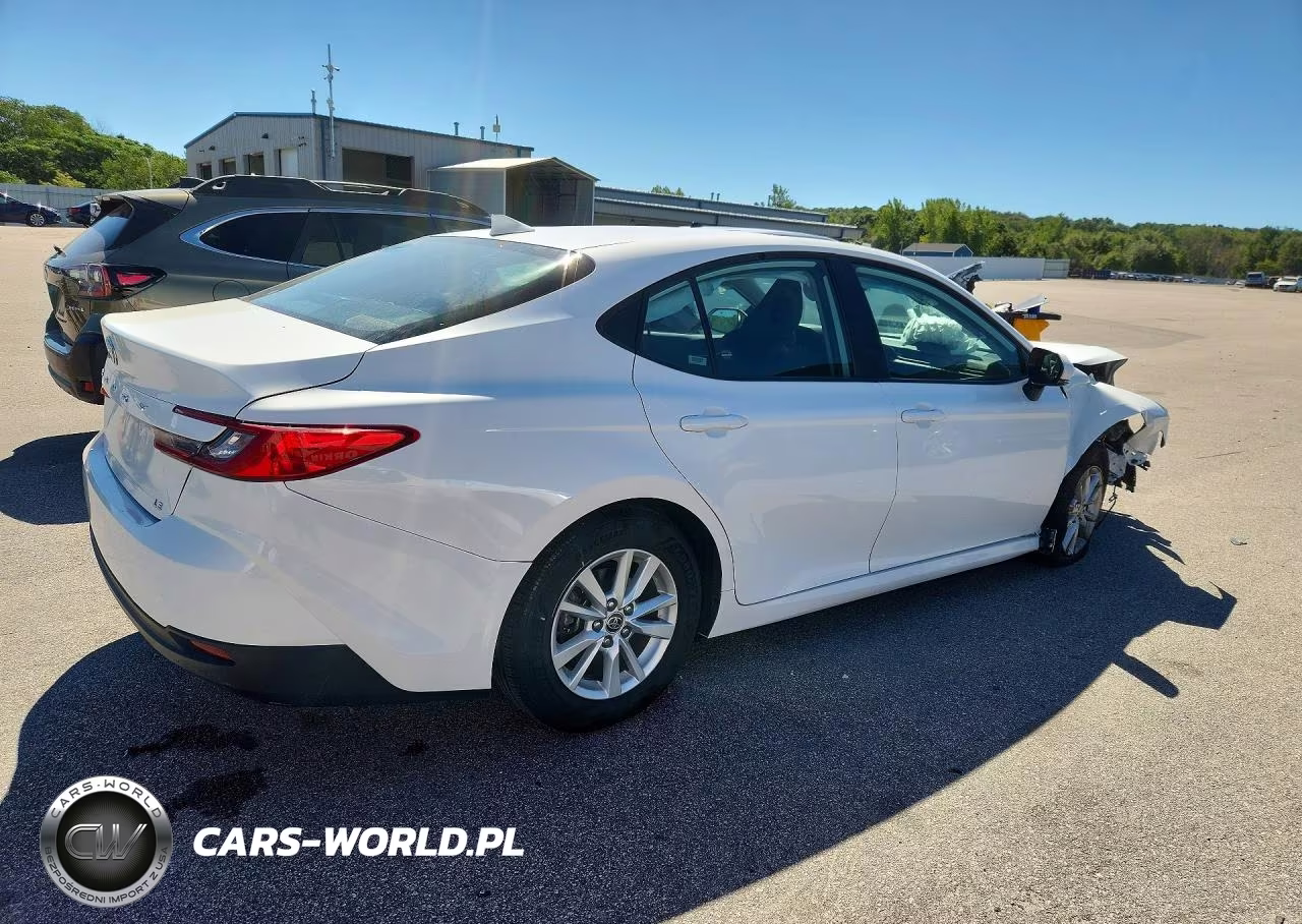 2025 Toyota Camry Le VIN:4T1DAACK6SU093311 - 3