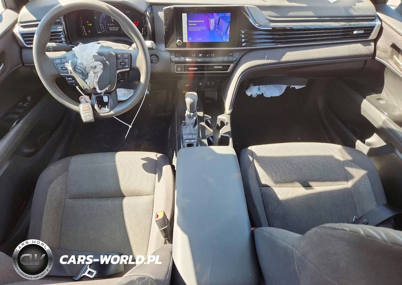 2025 Toyota Camry Le VIN:4T1DAACK6SU093311 - 8