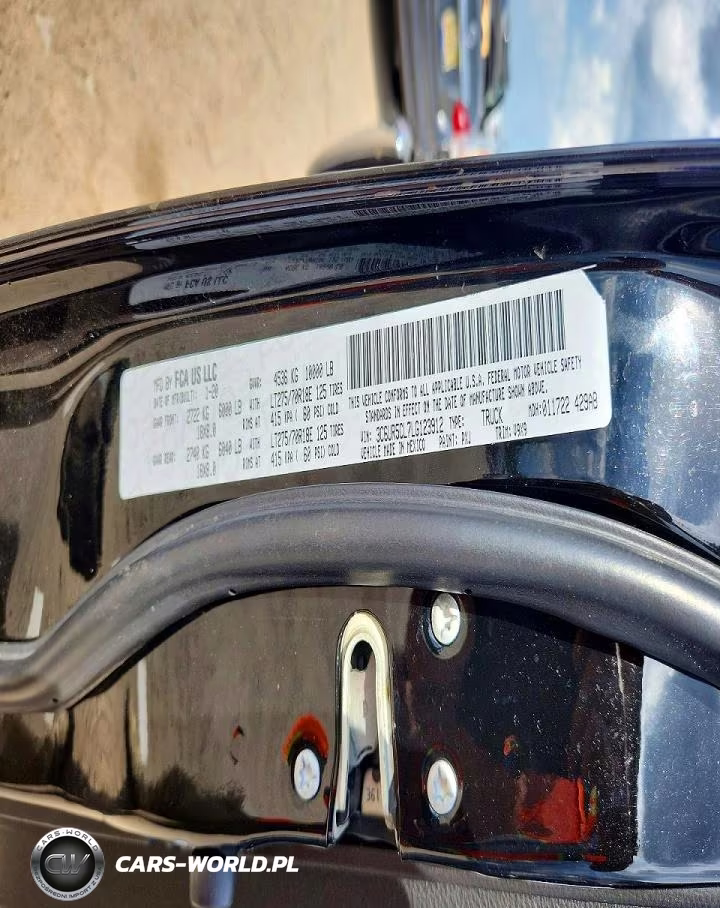 2020 Ram 2500 Tradesman VIN:3C6UR5CL7LG123912 - 13