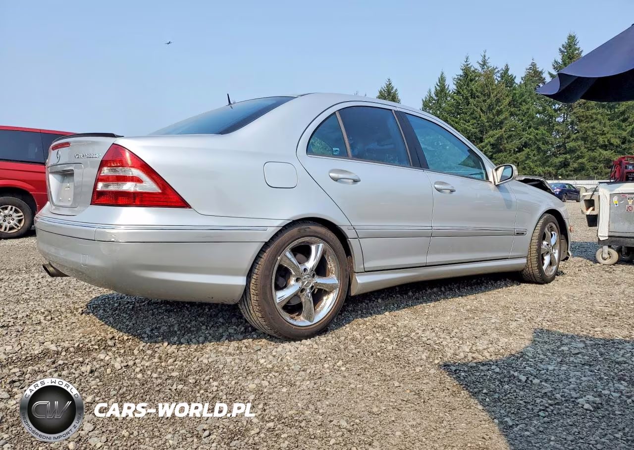 2005 Mercedes-Benz C 230K Sport Sedan VIN:WDBRF40J45F646957 - 3