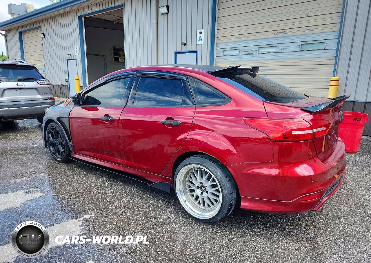 2016 Ford Focus Se VIN:1FADP3F2XGL343226 - 2