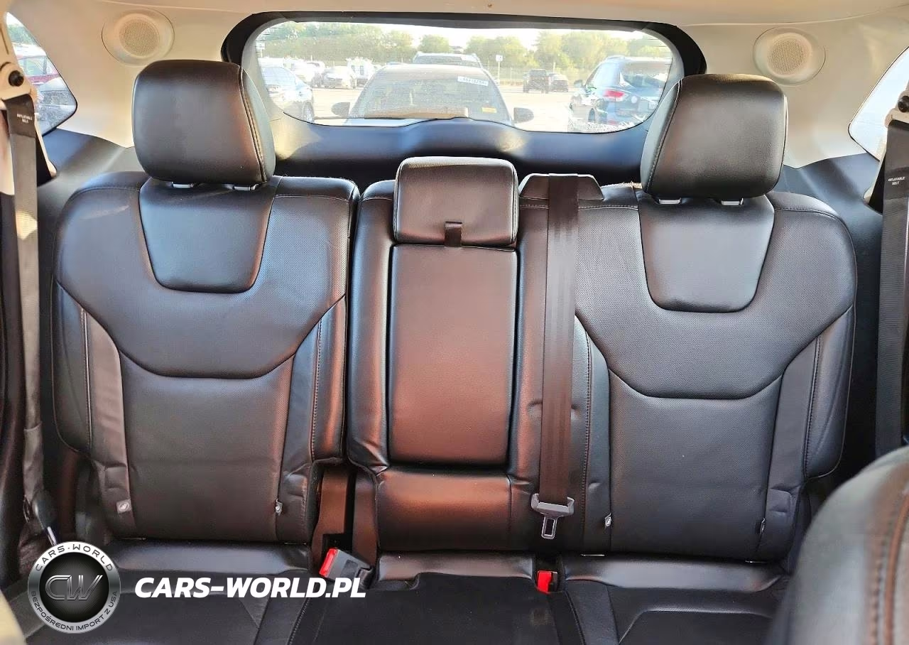 2016 Ford Edge Titanium VIN:2FMPK3K87GBB26745 - 10