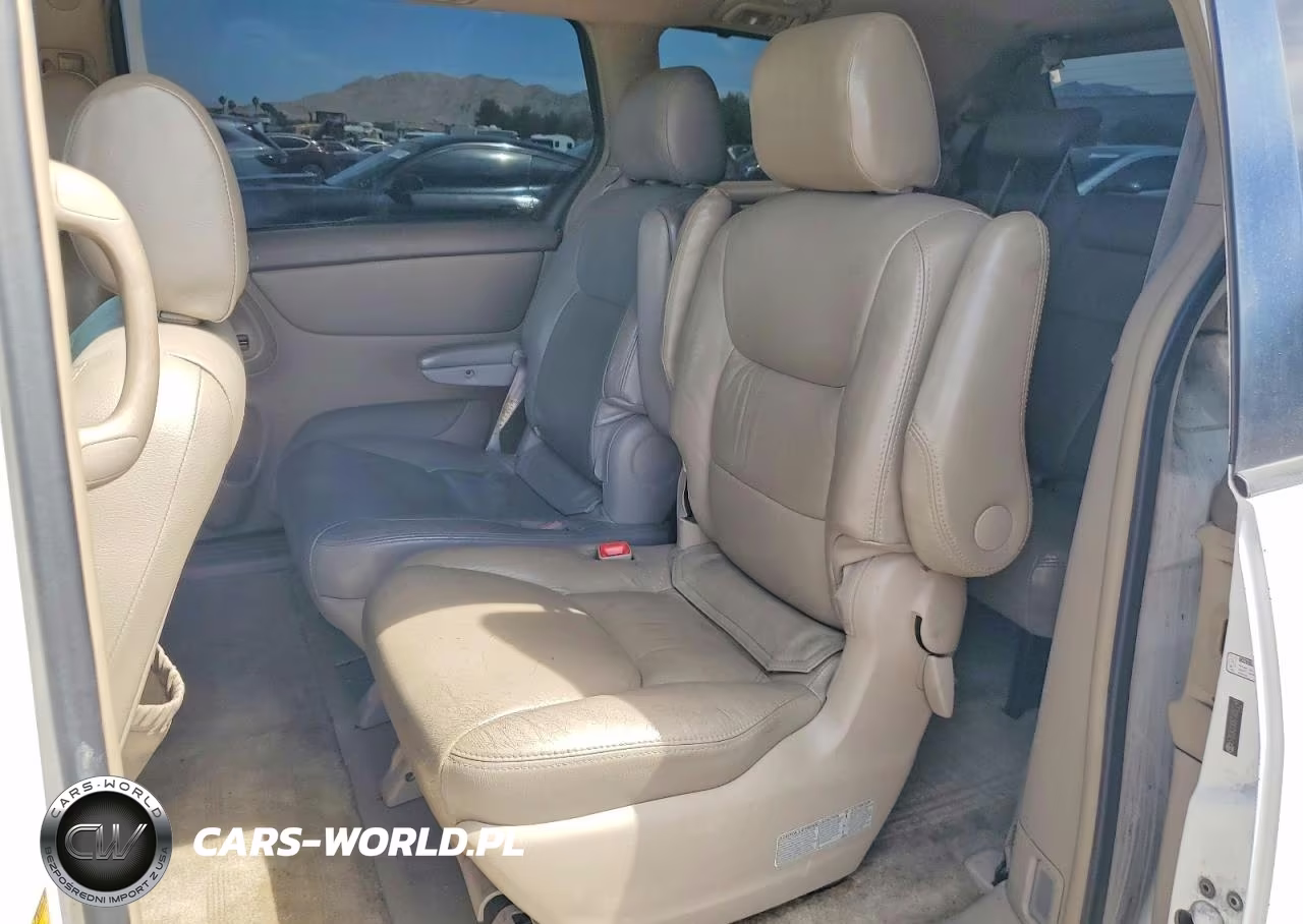 2007 Toyota Sienna Le 7-Passenger VIN:5TDZK23C67S097246 - 11