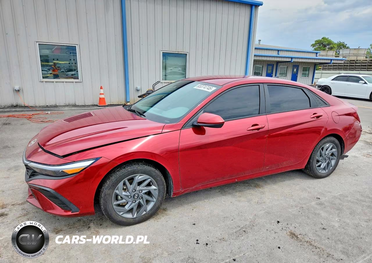 2024 Hyundai Elantra Sel