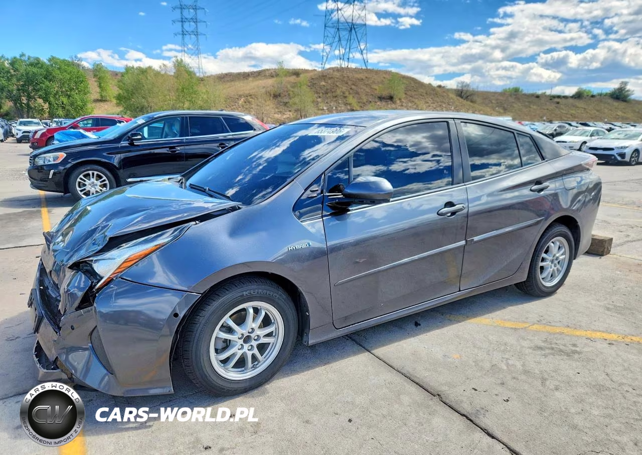 2016 Toyota Prius Three – zdjęcie 1 z 12