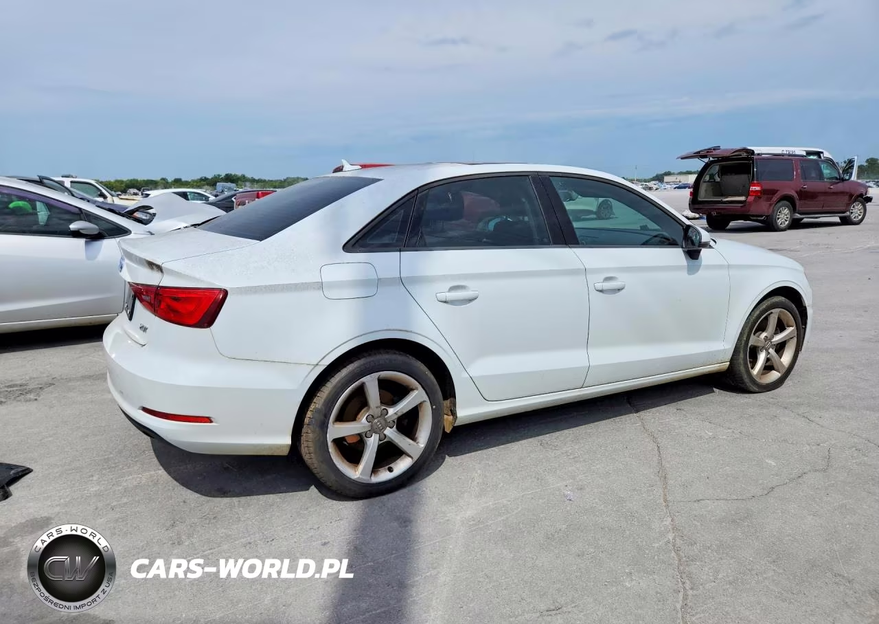 2015 Audi A3 Premium VIN:WAUBFGFF8F1009346 - 3