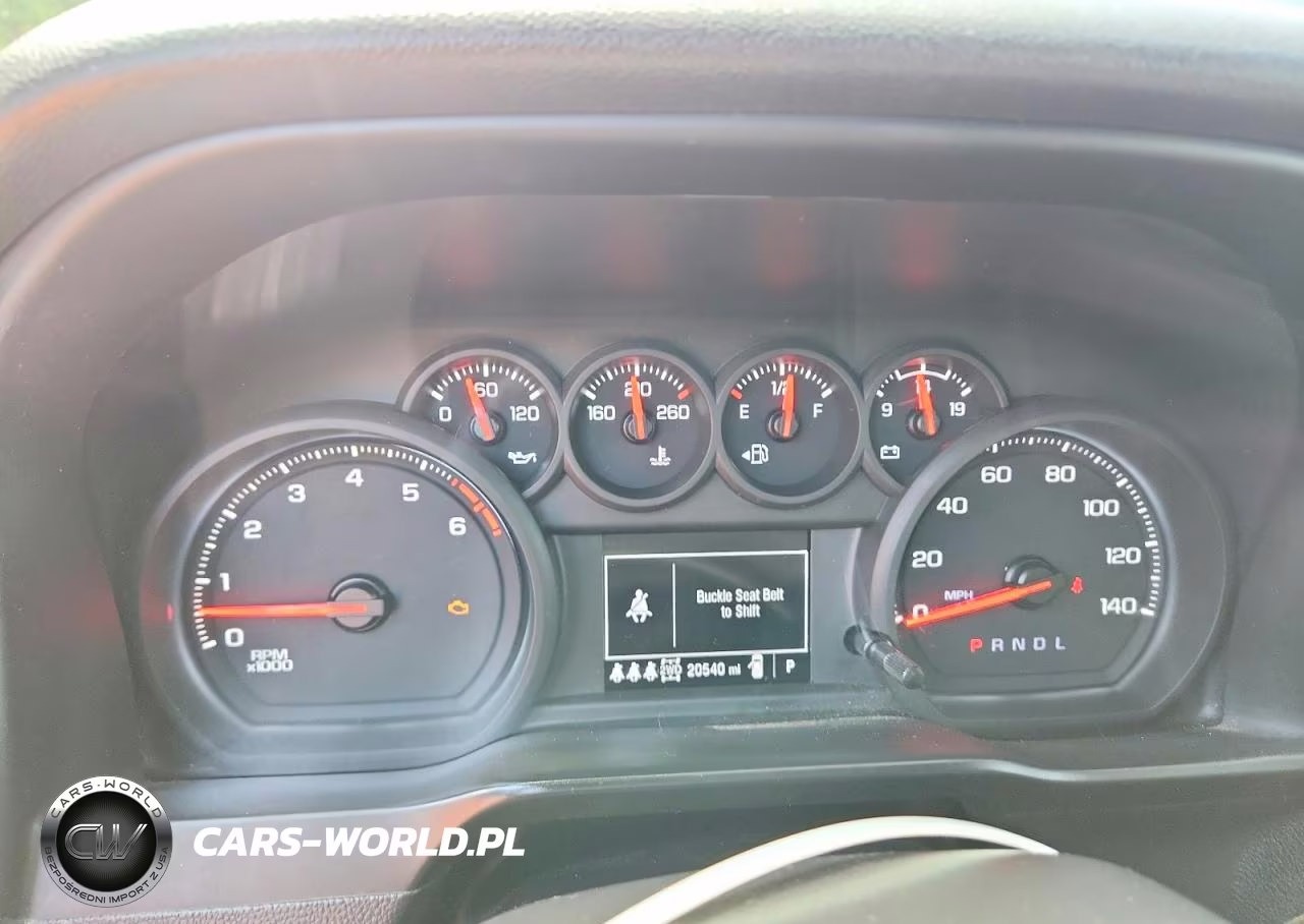 2025 Chevrolet Silverado K2500 Custom VIN:2GC4KME77S1177919 - 9