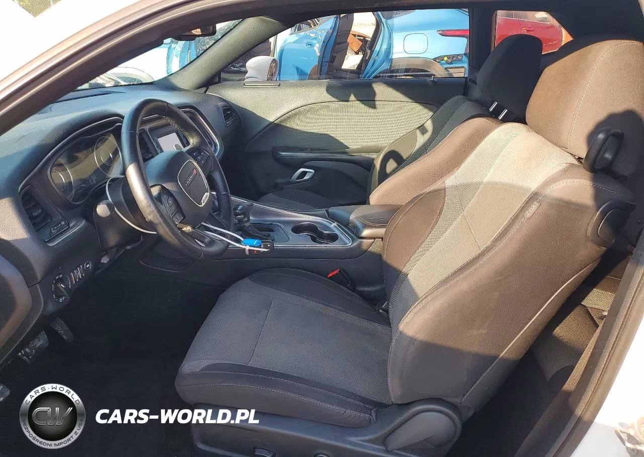2015 Dodge Challenger Sxt VIN:2C3CDZAG1FH775689 - 7