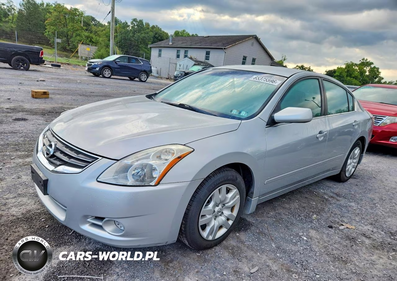 2010 Nissan Altima 2.5 – zdjęcie 1 z 12