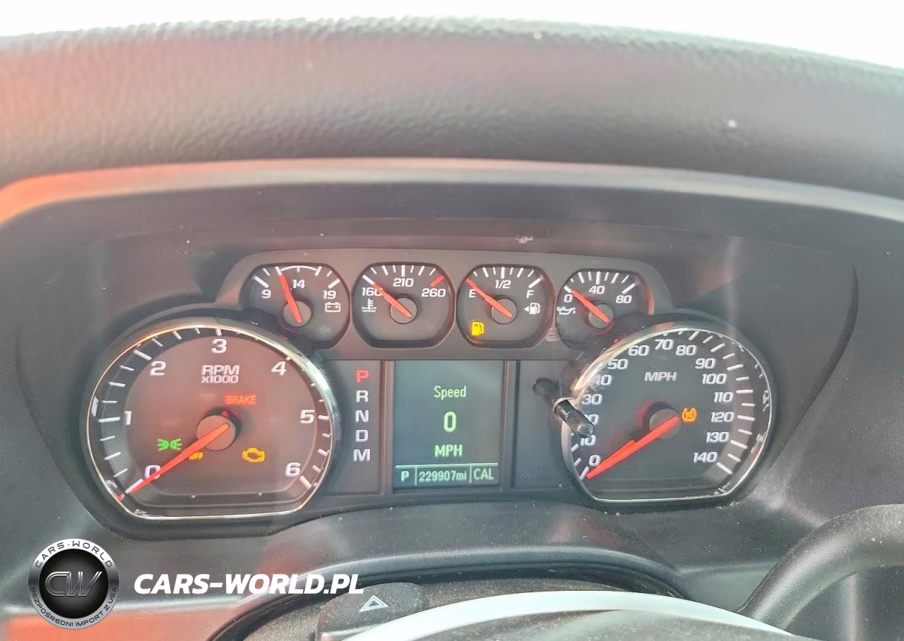 2015 Chevrolet Silverado C1500 VIN:1GCRCPEH2FZ186392 - 9