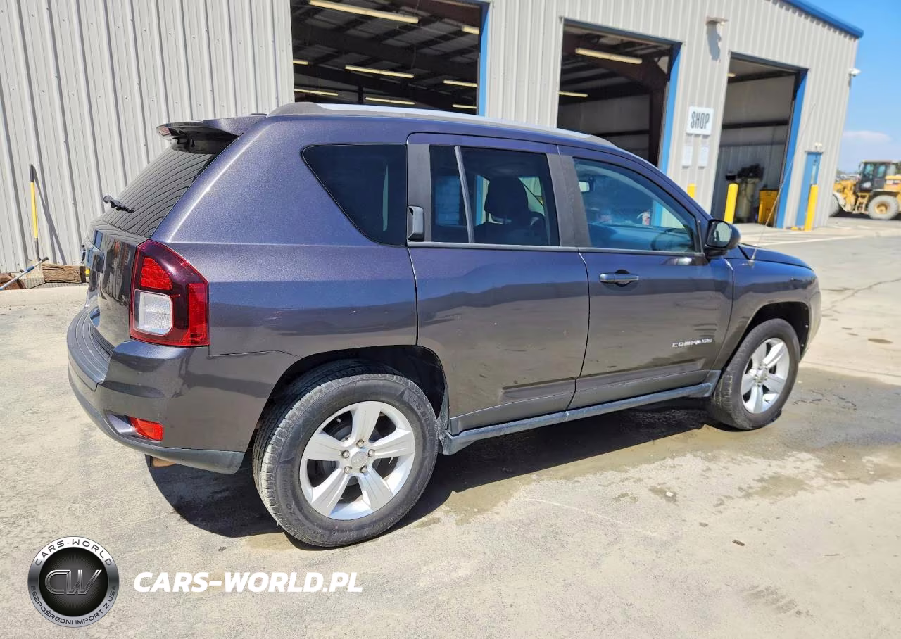 2016 Jeep Compass Sport VIN:1C4NJCBA0GD525136 - 3