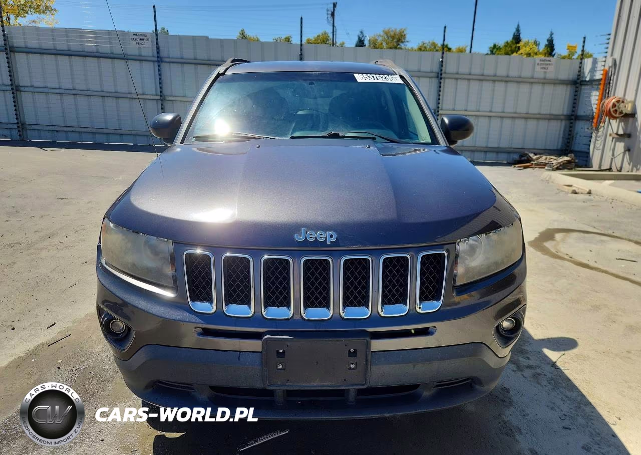 2016 Jeep Compass Sport VIN:1C4NJCBA0GD525136 - 5