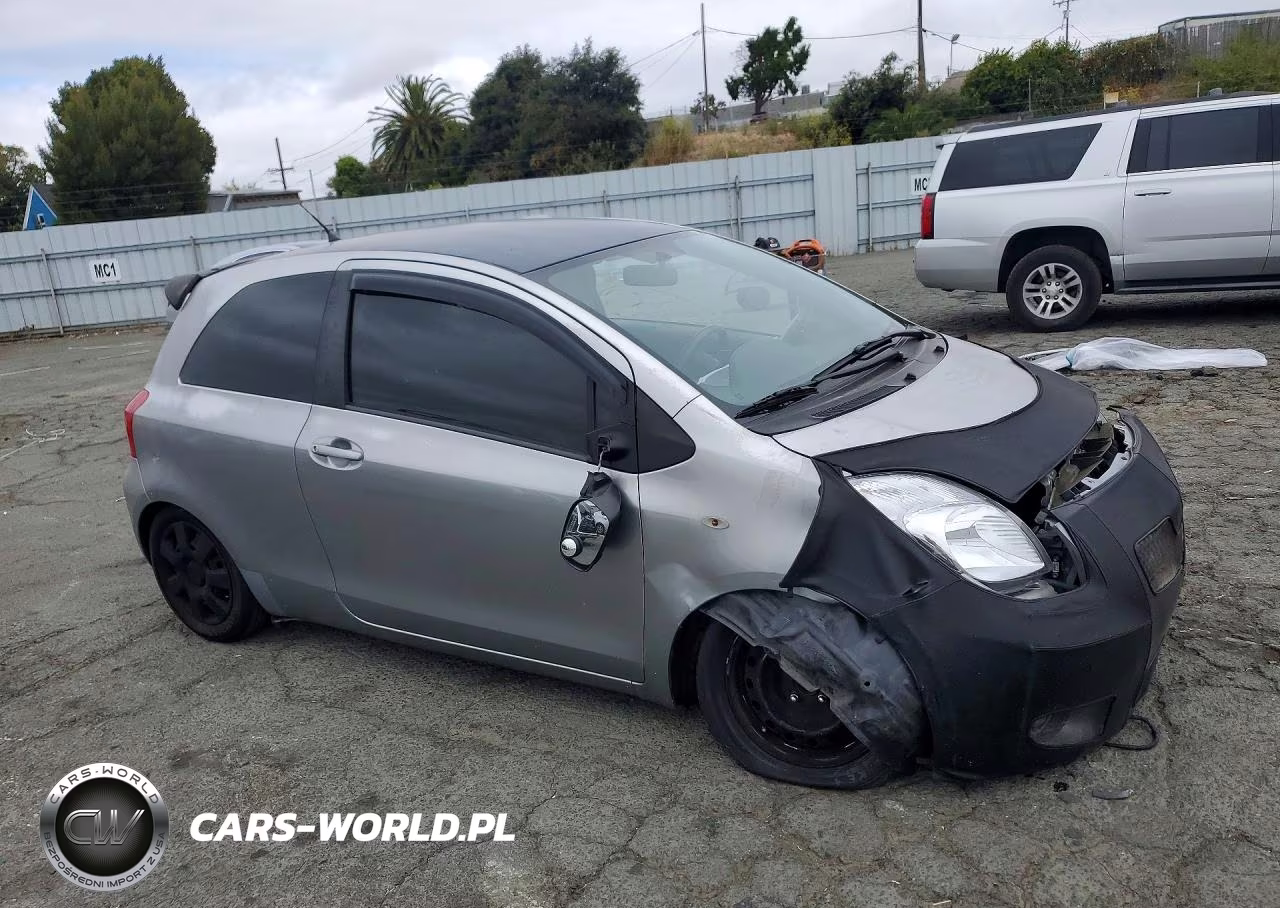 2008 Toyota Yaris Base VIN:JTDJT923785189882 - 4