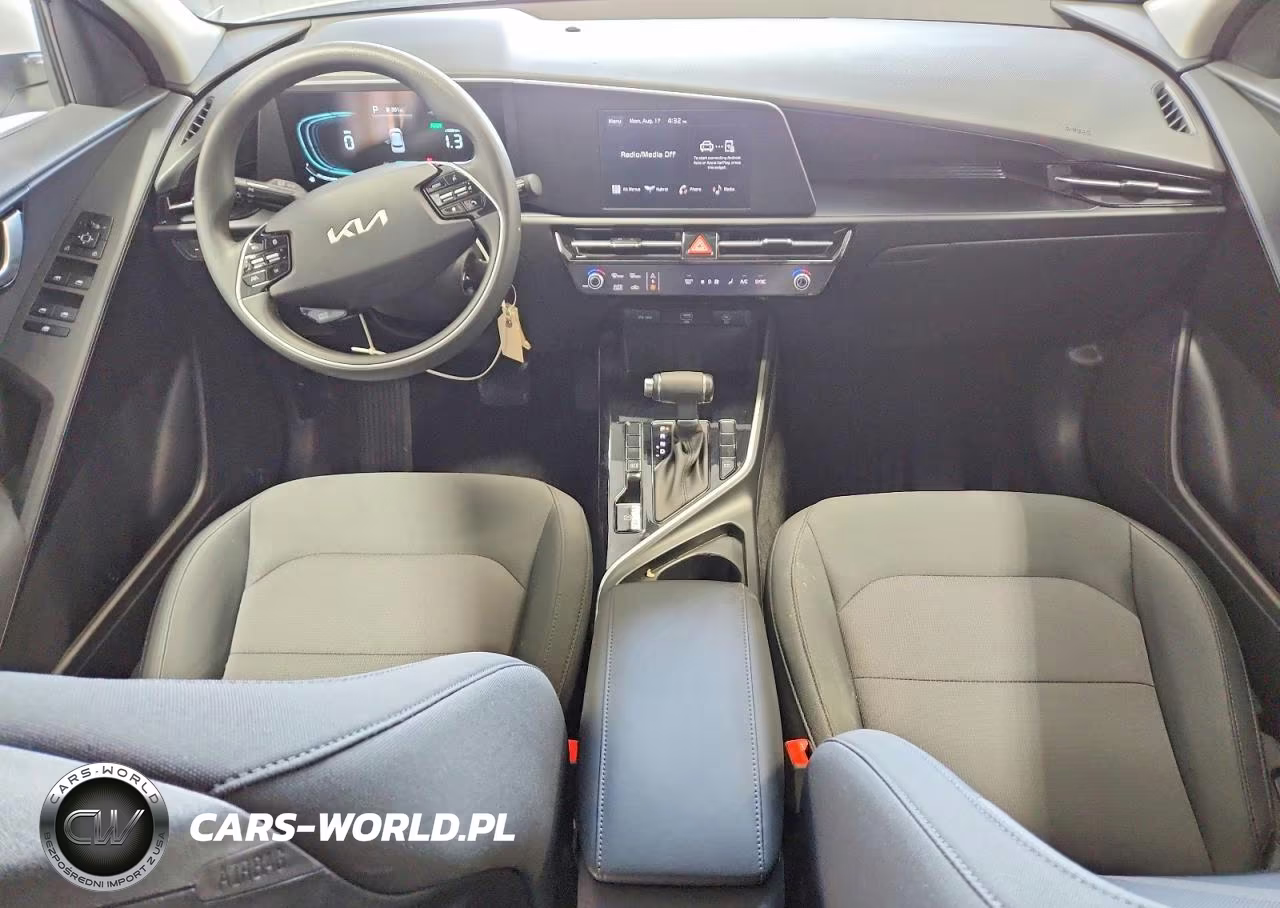 2026 Kia Niro Lx VIN:KNDCP3LE4T5322777 - 8