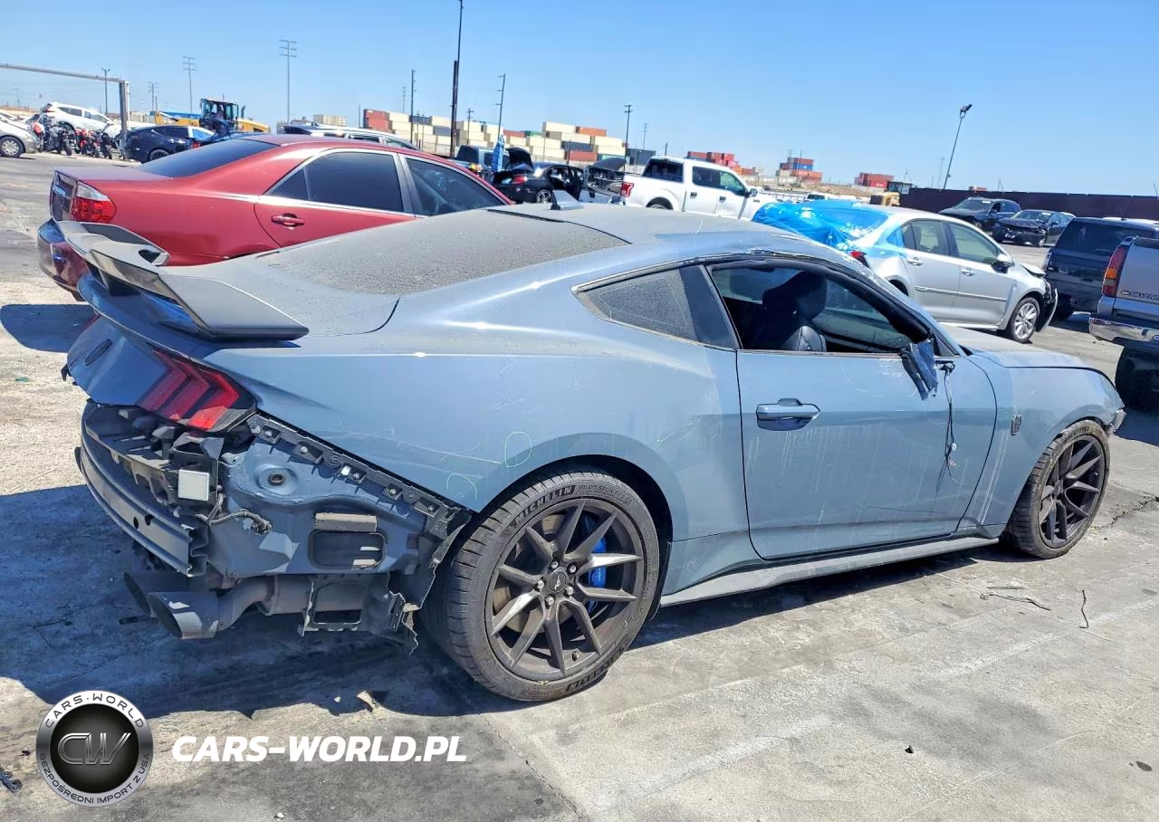 2024 Ford Mustang Dark Horse VIN:1FA6P8R07R5500654 - 3
