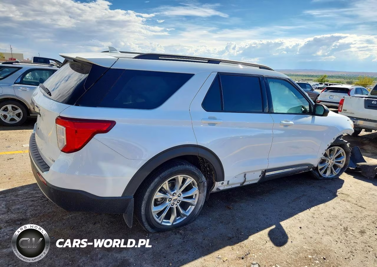 2020 Ford Explorer Xlt VIN:1FMSK8DH9LGA39680 - 3