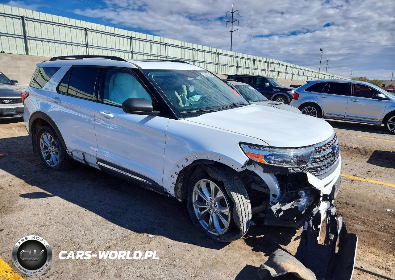2020 Ford Explorer Xlt VIN:1FMSK8DH9LGA39680 - 4