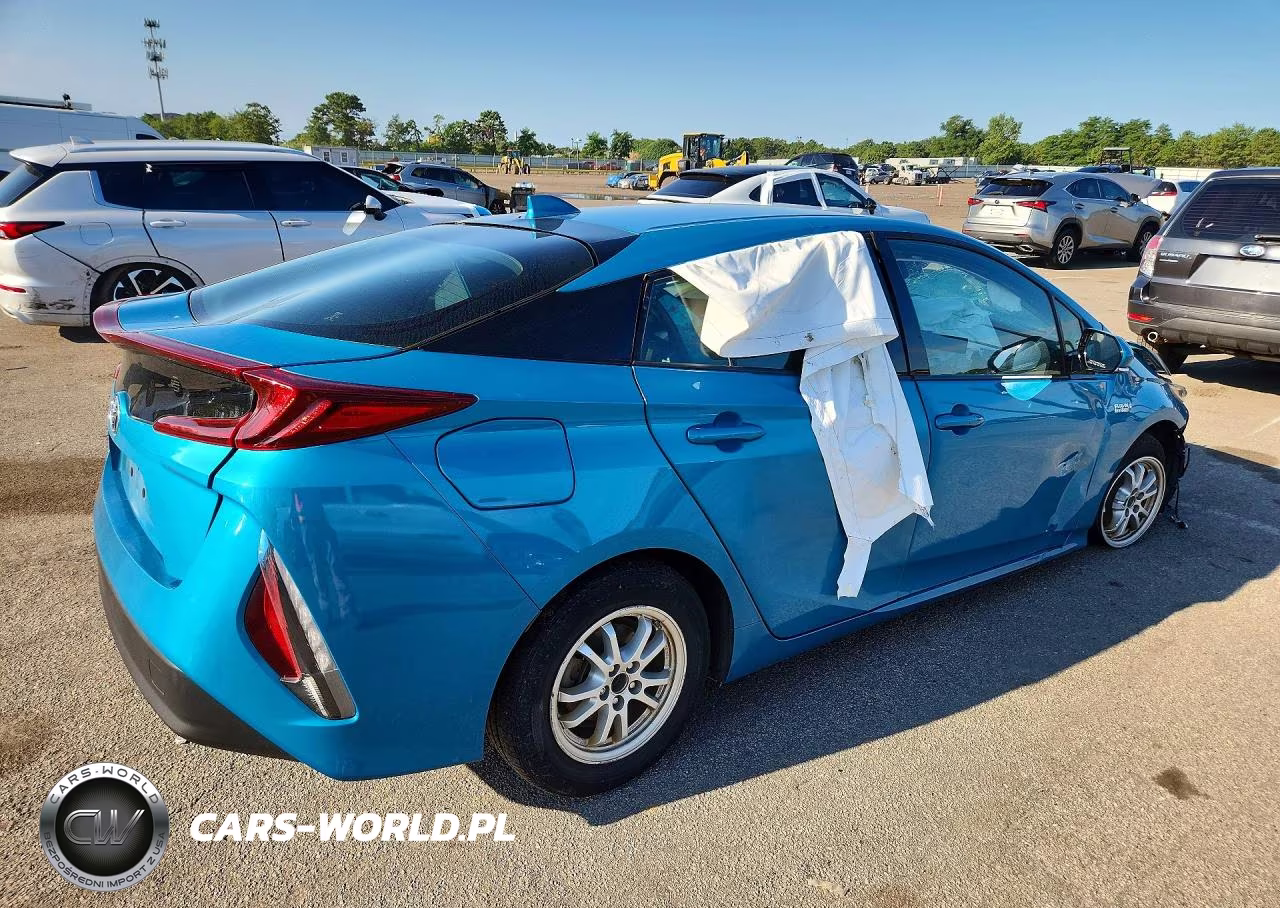 2020 Toyota Prius Prime Le VIN:JTDKARFP1L3157151 - 3
