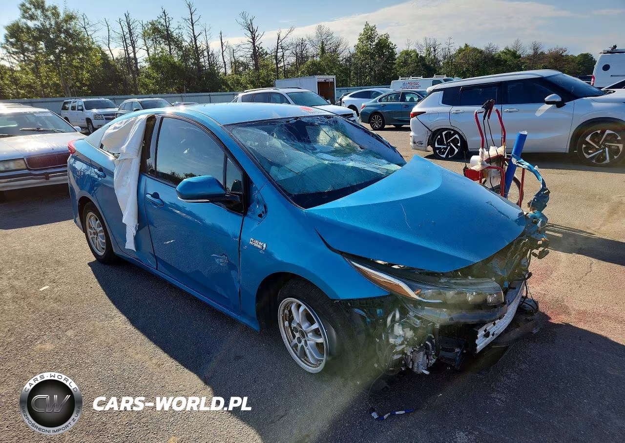 2020 Toyota Prius Prime Le VIN:JTDKARFP1L3157151 - 4