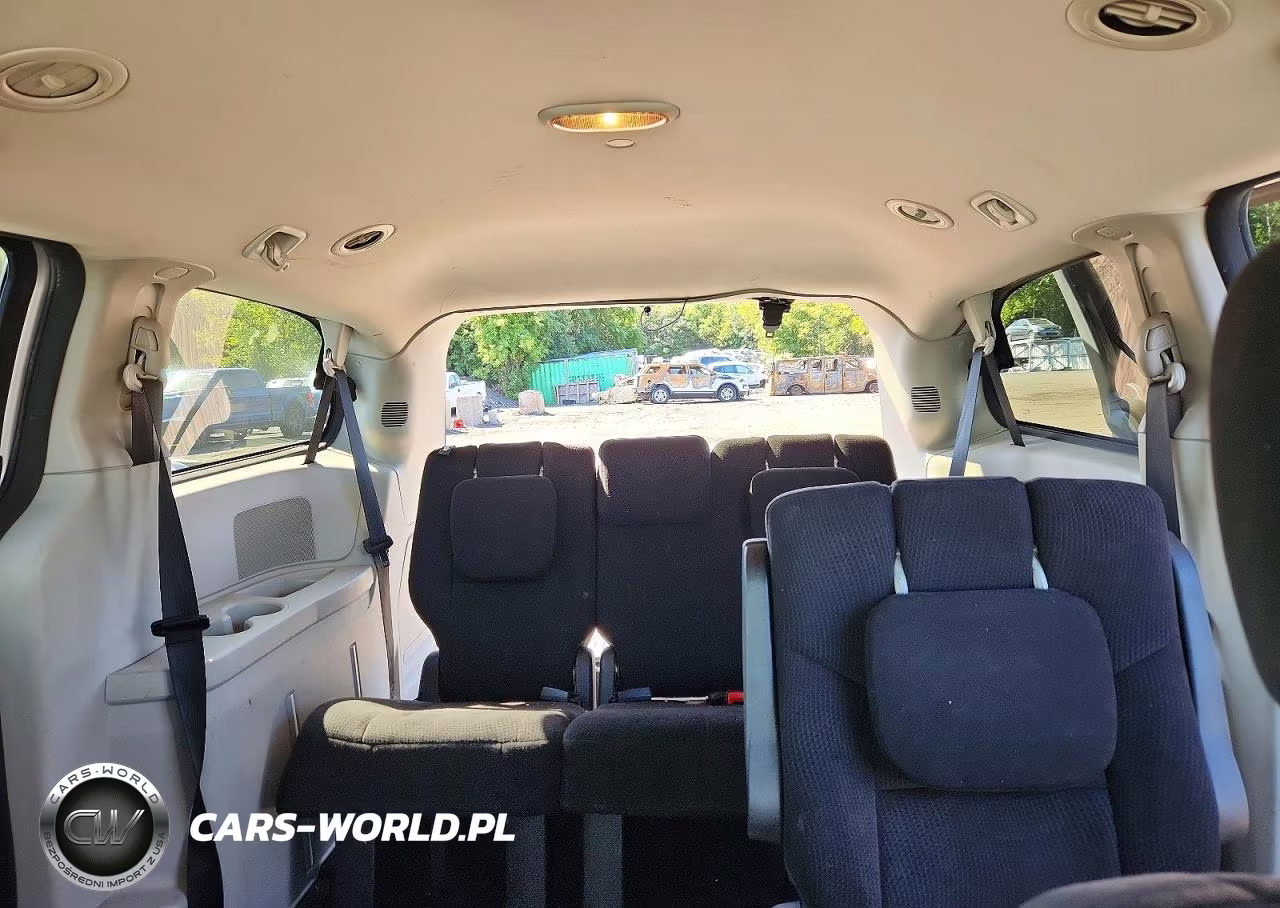 2011 Dodge Grand Caravan Express VIN:2D4RN4DGXBR601905 - 10