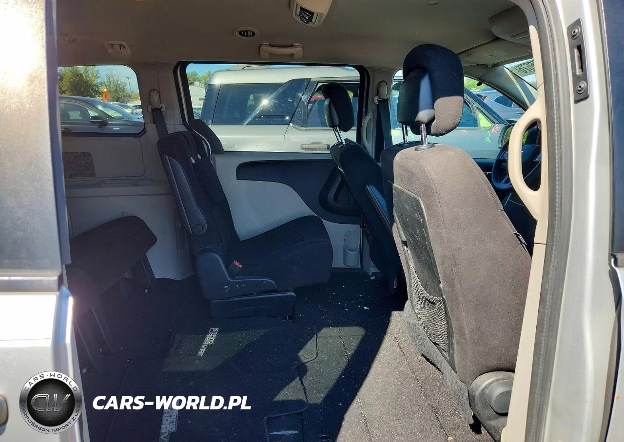 2011 Dodge Grand Caravan Express VIN:2D4RN4DGXBR601905 - 11
