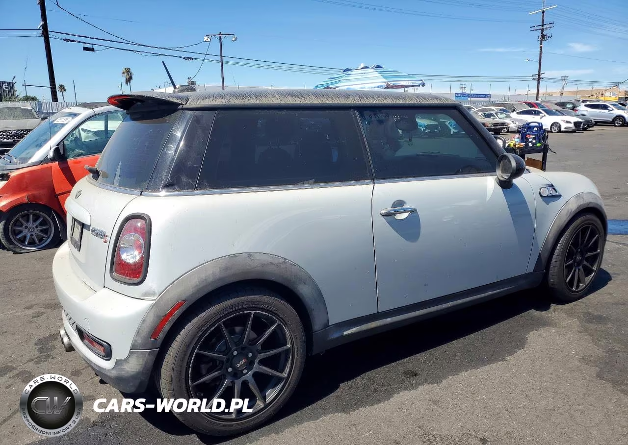 2013 Mini Cooper S VIN:WMWSV3C59DT392903 - 3