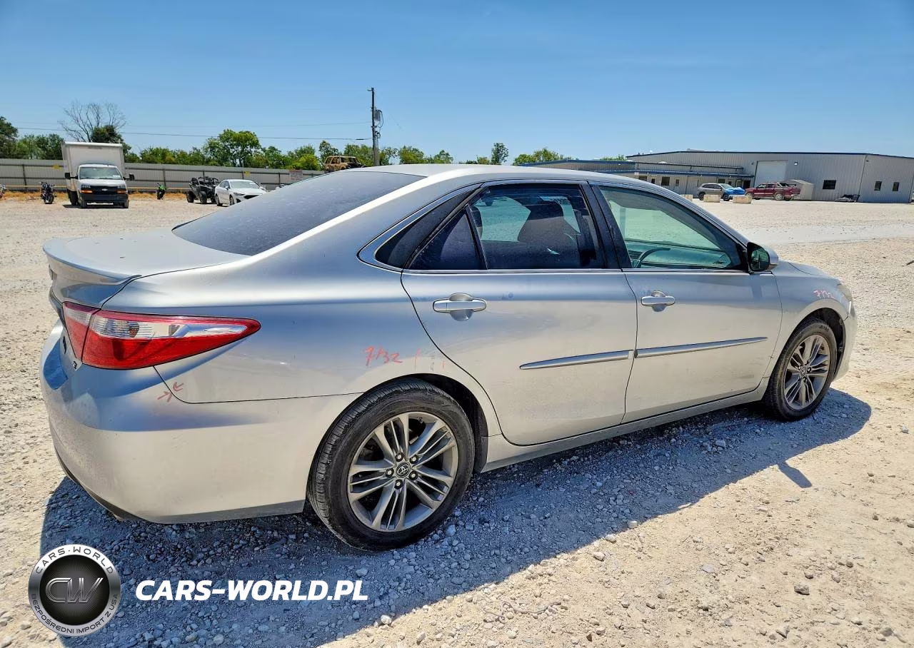 2017 Toyota Camry Se VIN:4T1BF1FK6HU770208 - 3