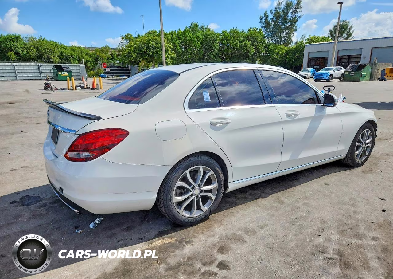 2017 Mercedes-Benz C 300 VIN:55SWF4JB5HU188140 - 3